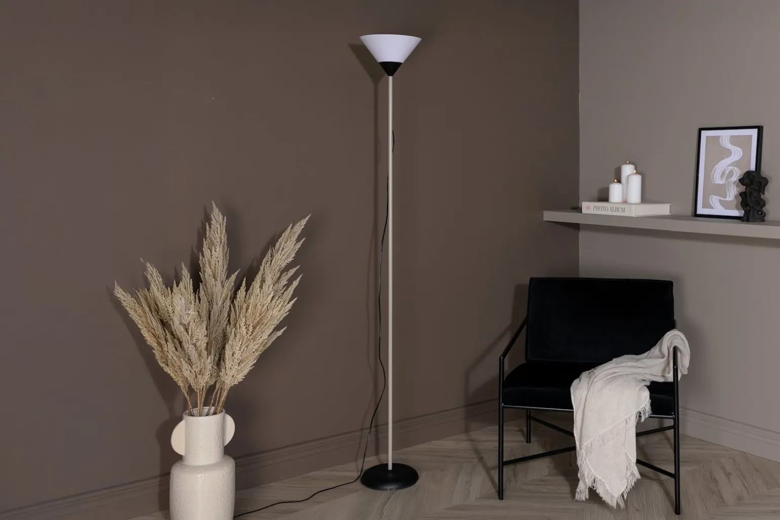 Batang gulvlampe