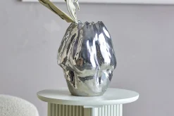 Bobby vase