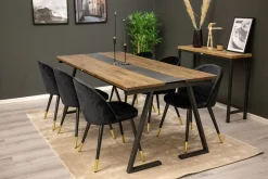 Jakarta og Velvet Spisegruppe