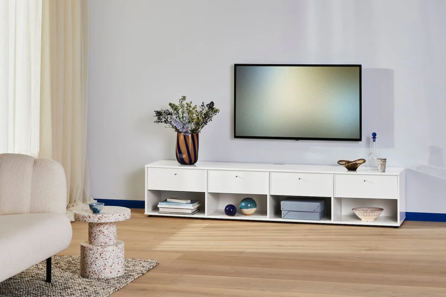 Mistral TV-Benk