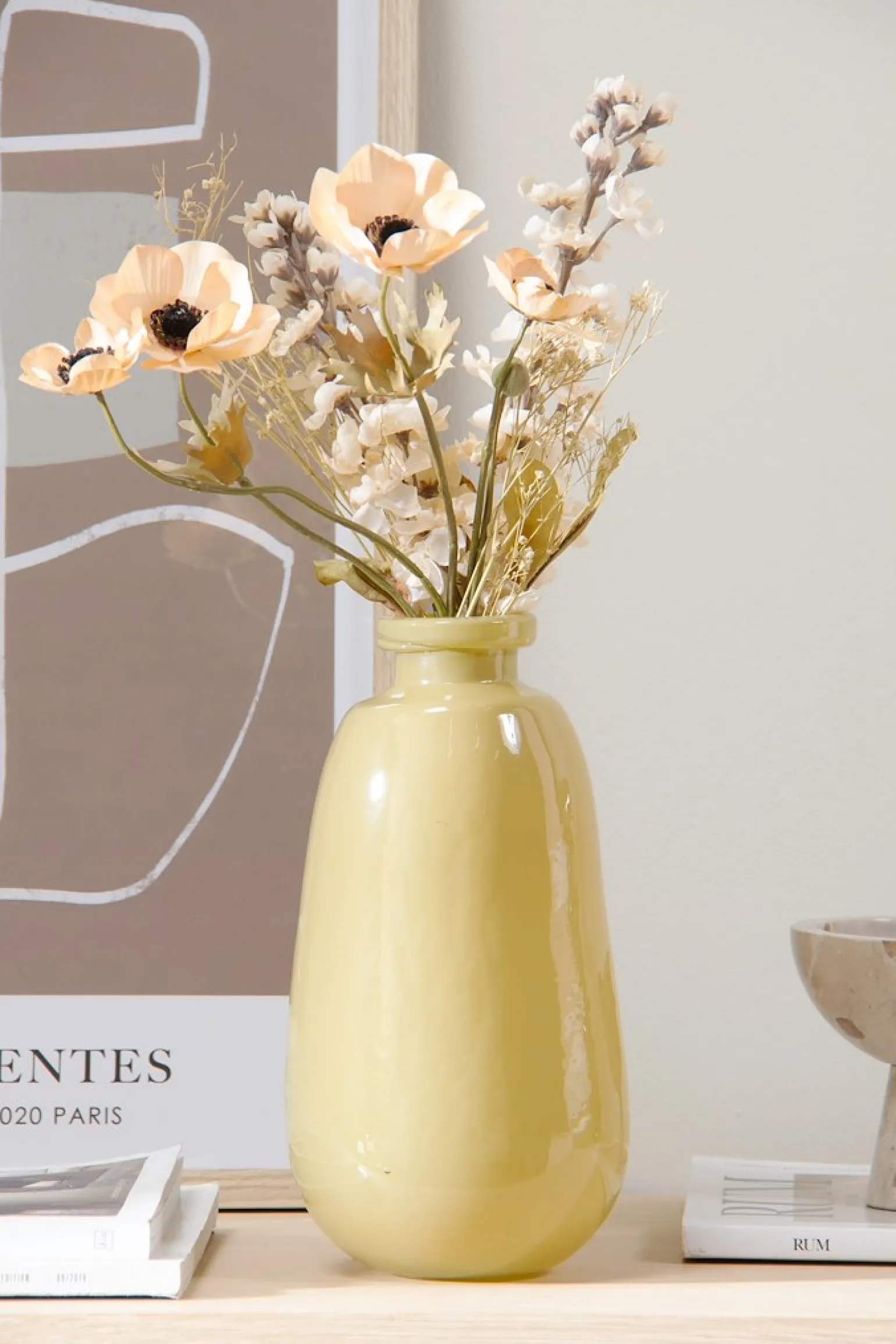 Sandy vase