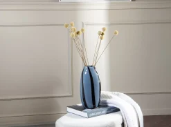 Sarah vase