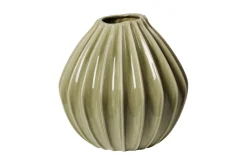Wide vase