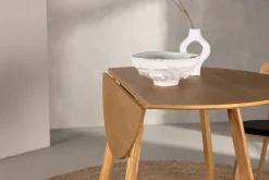 Yakidon rundt spisebord